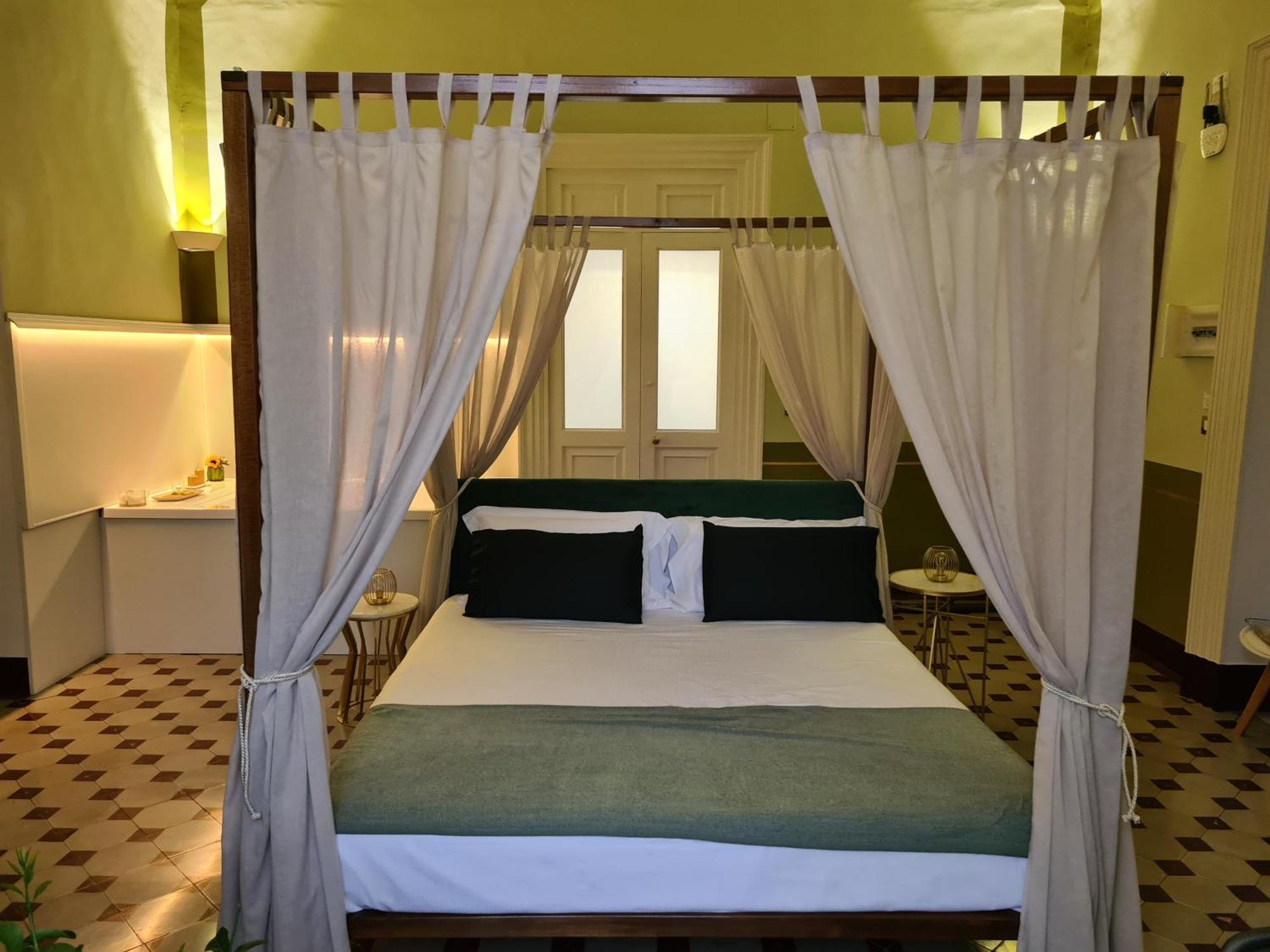 Toscano Palace Luxury Rooms Catania Catânia Exterior foto
