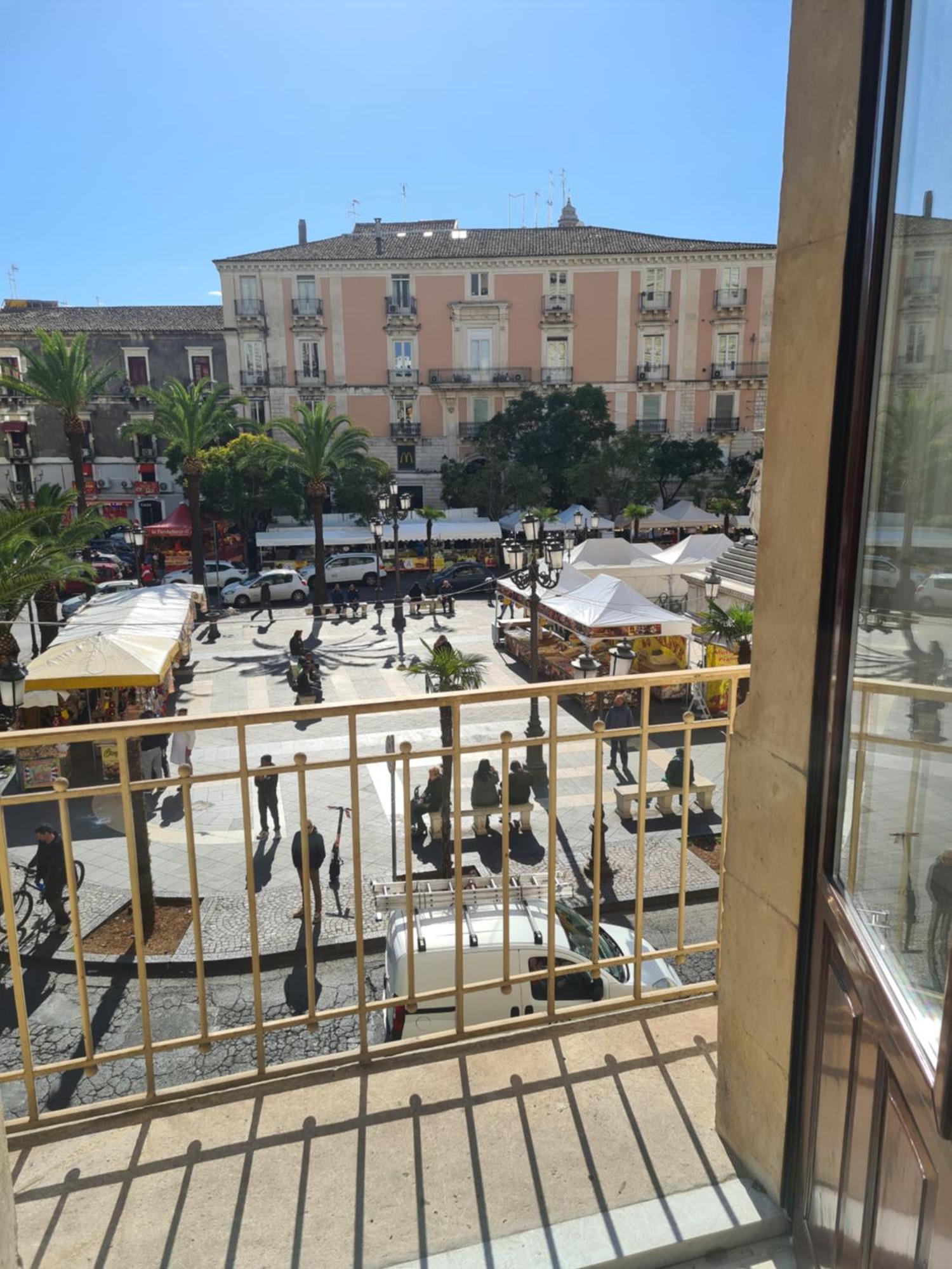 Toscano Palace Luxury Rooms Catania Catânia Exterior foto